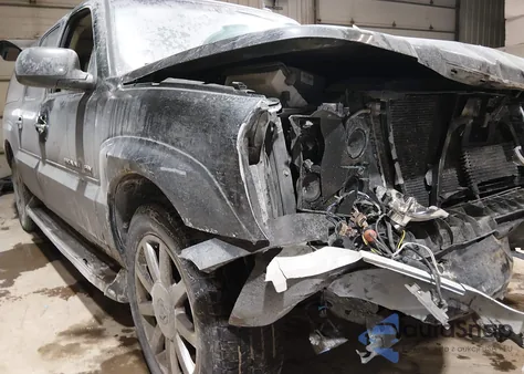 2005 Cadillac Escalade Esv Platinum Edition from USA, damaged, VIN 3GYFK66N55G246694